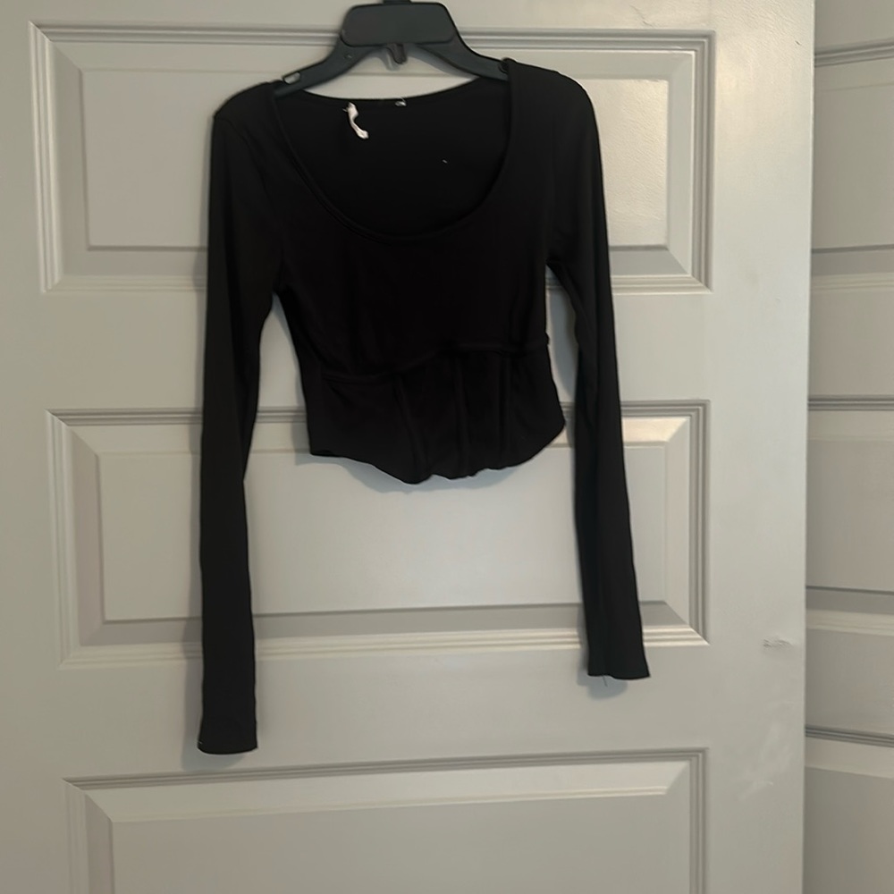 Alterd state top super cute good condition